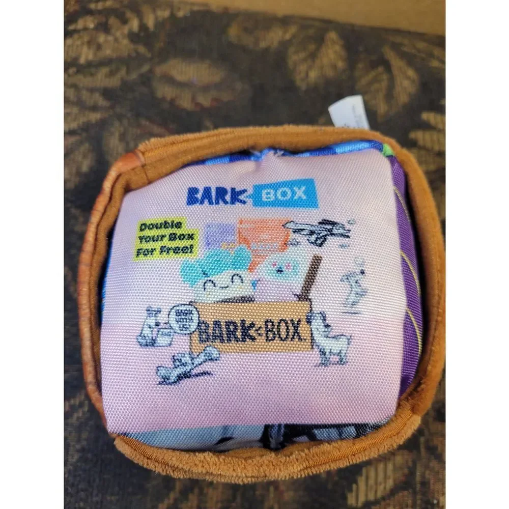 Bark Squeak-O-Vision  Size M 20 - 50 Pounds  NWT  - Picture 4 of 4